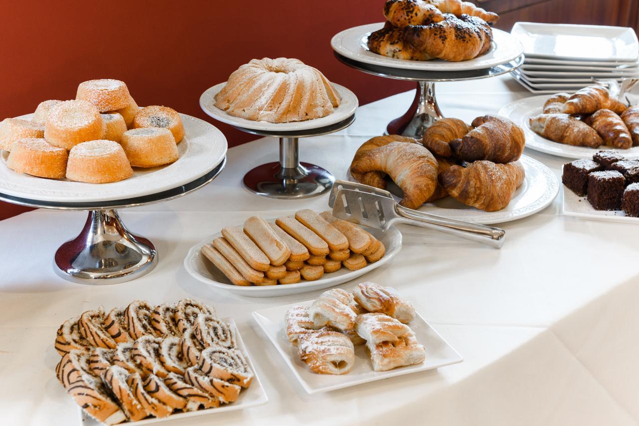 Country Hotel Castelbarco Vaprio d'Adda Ngoại thất bức ảnh