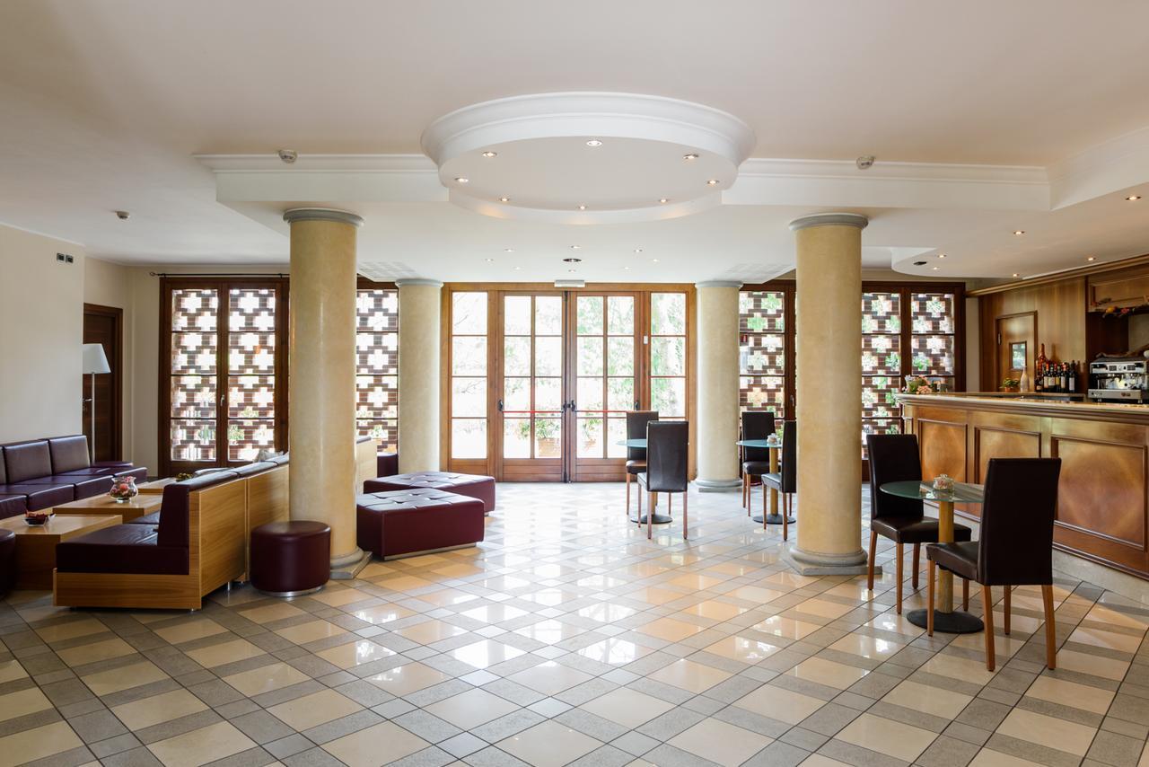 Country Hotel Castelbarco Vaprio d'Adda Ngoại thất bức ảnh