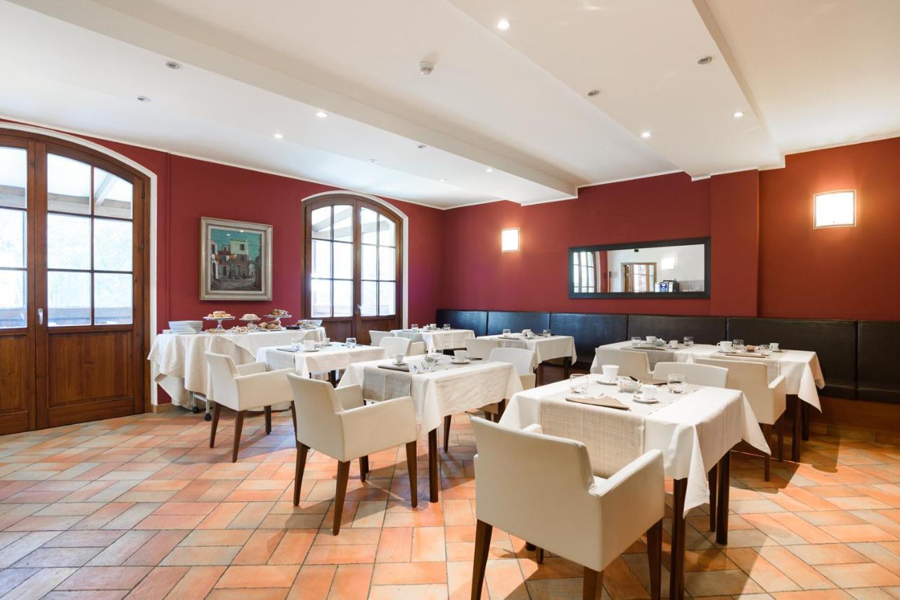 Country Hotel Castelbarco Vaprio d'Adda Ngoại thất bức ảnh